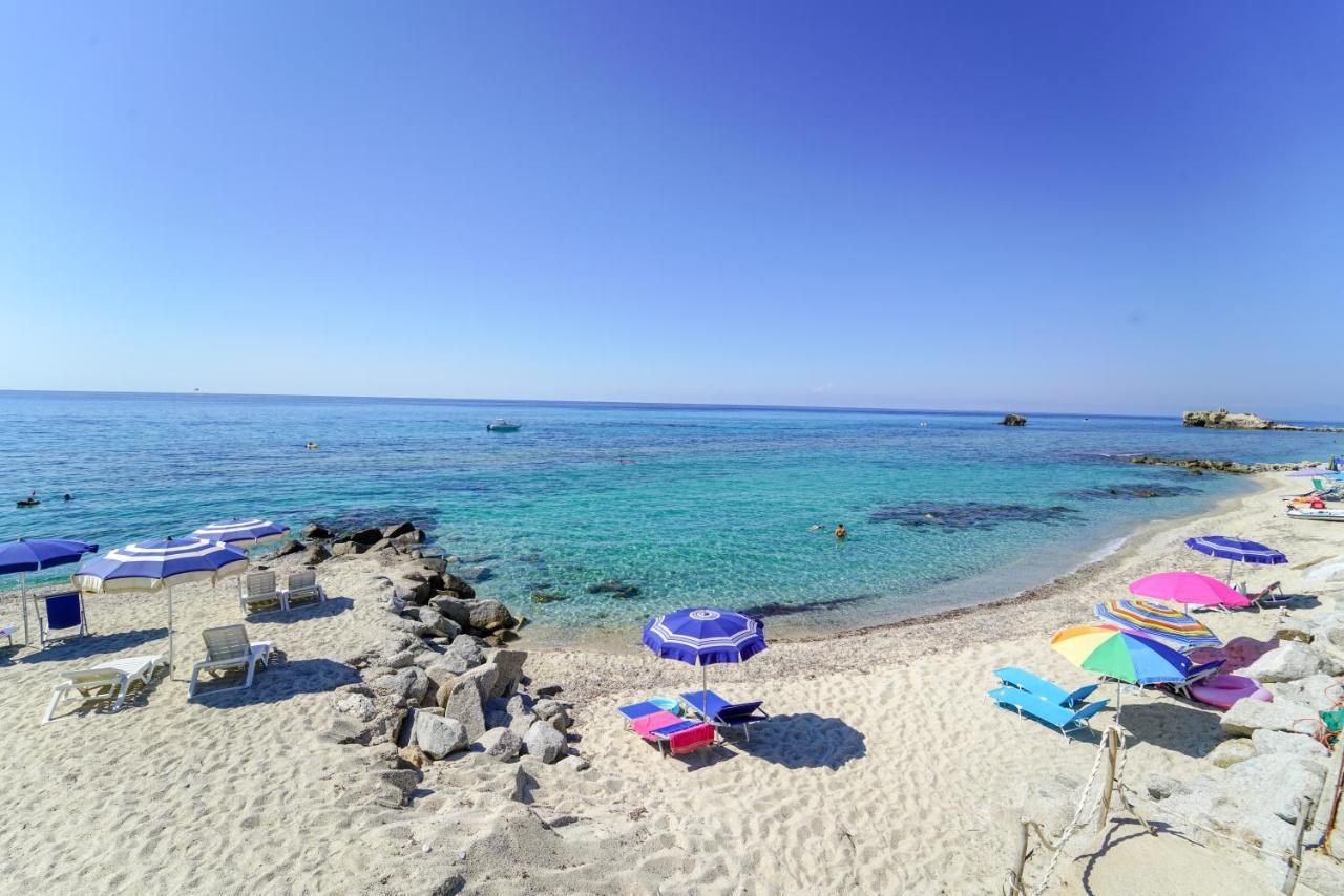Suite Hotel L'Oasi Di Riaci (Adults Only) Santa Domenica  Dış mekan fotoğraf