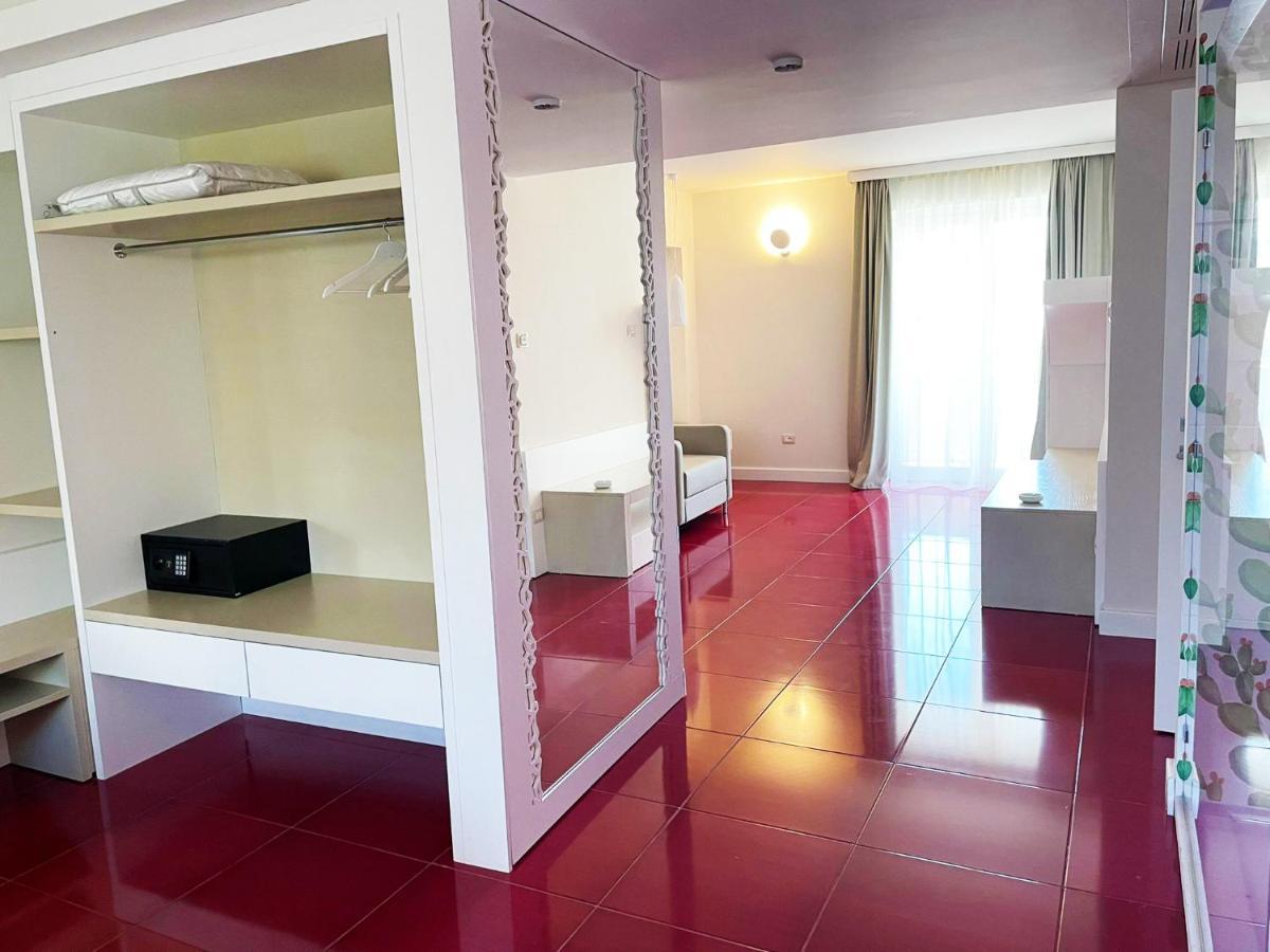 Suite Hotel L'Oasi Di Riaci (Adults Only) Santa Domenica  Dış mekan fotoğraf