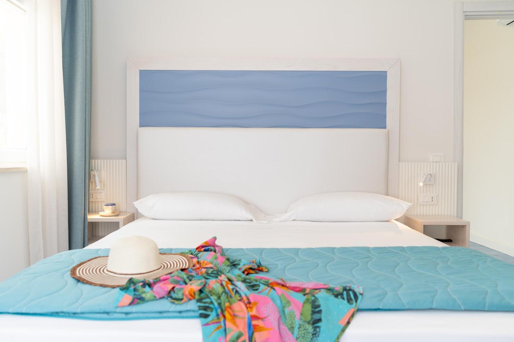 Suite Hotel L'Oasi Di Riaci (Adults Only) Santa Domenica  Dış mekan fotoğraf